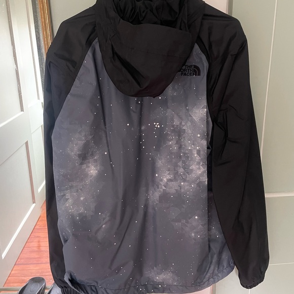 North Face dryvent rain jacket - Picture 2 of 4